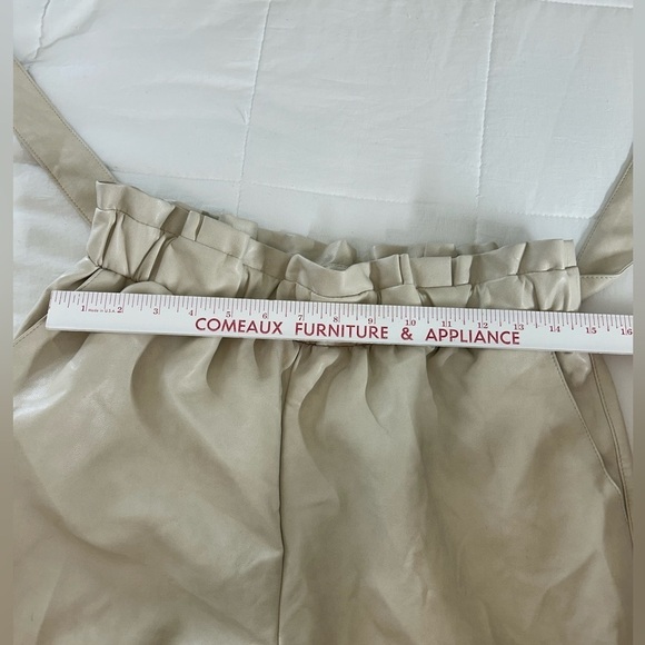 Bagatelle‎ Faux Leather Cream Pull On Paper Bag Pants Size Small - Picture 8 of 10